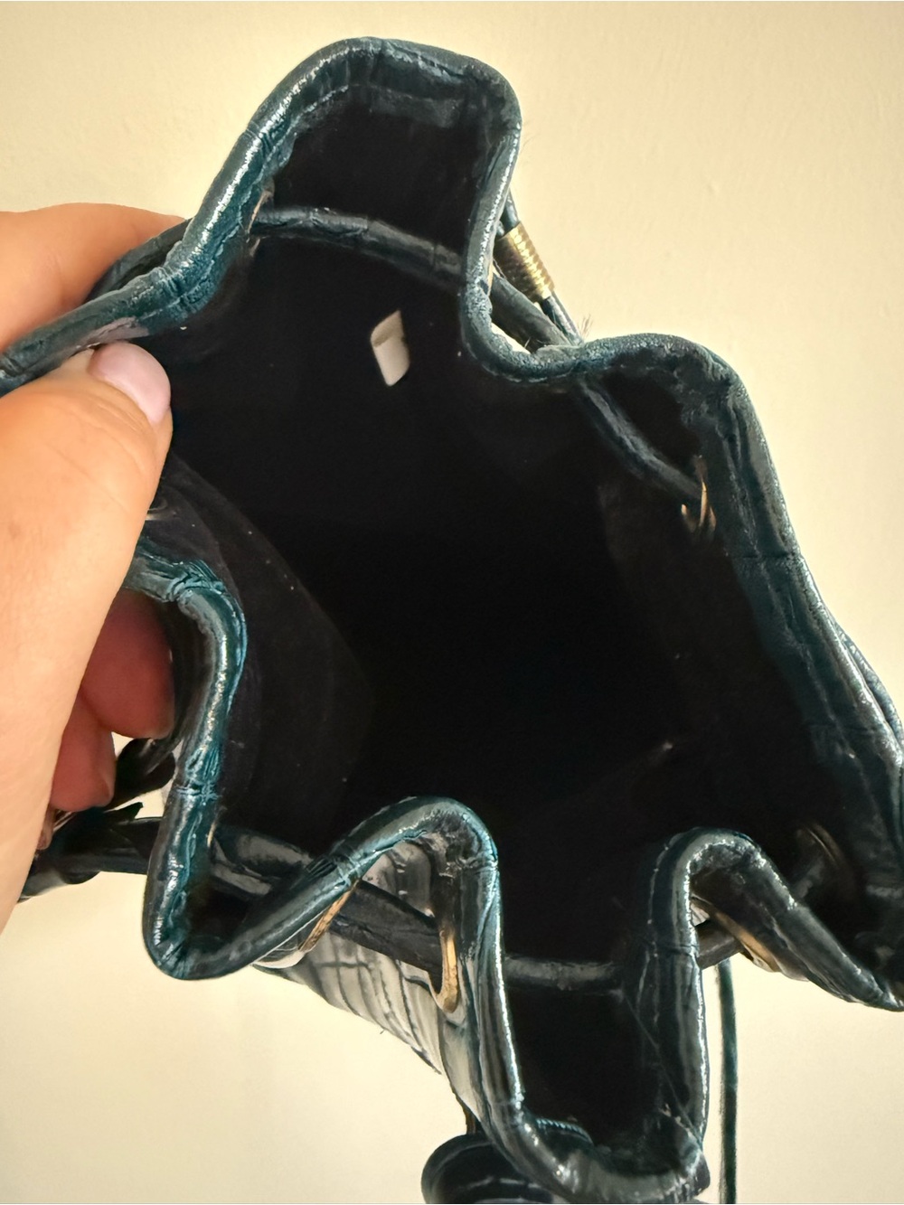 ❌SOLD LOCAL❌ Vintage Teal Croc-Embossed Leather Bucket Bag Mini Crossbody - Picture 8 of 12